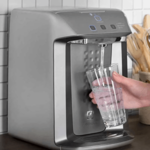 Electrolux-Purificador-de-Agua-PA31G-Imagem-Ambientada-q4rktv3hjdos67u5yli9vt0aovm7fe0wenwm8hm2ww (1)